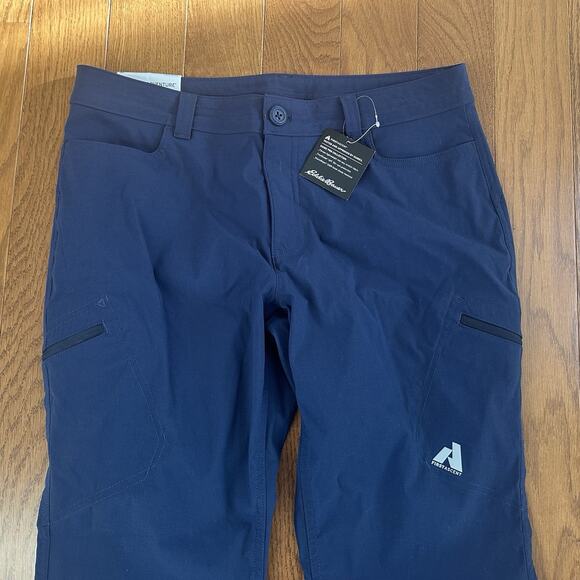 Eddie Bauer First Ascent Navy Blue Guide Pant Size Petite 10 NWT Hiking Outdoor - Picture 2 of 12
